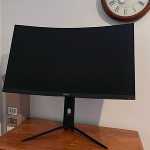 Optix MAG322CQR Curved Gaming Monitor MSI